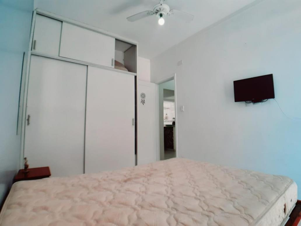 Apartamento Vento E Mar - 2 Quartos Com Sacada Na Quadra Da Praia Do Gonzaga サントス エクステリア 写真