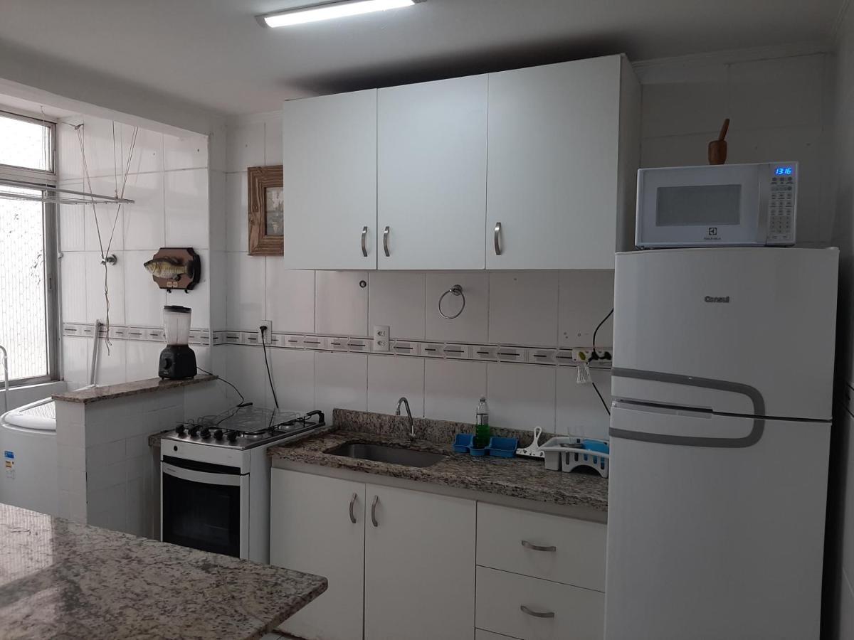 Apartamento Vento E Mar - 2 Quartos Com Sacada Na Quadra Da Praia Do Gonzaga サントス エクステリア 写真