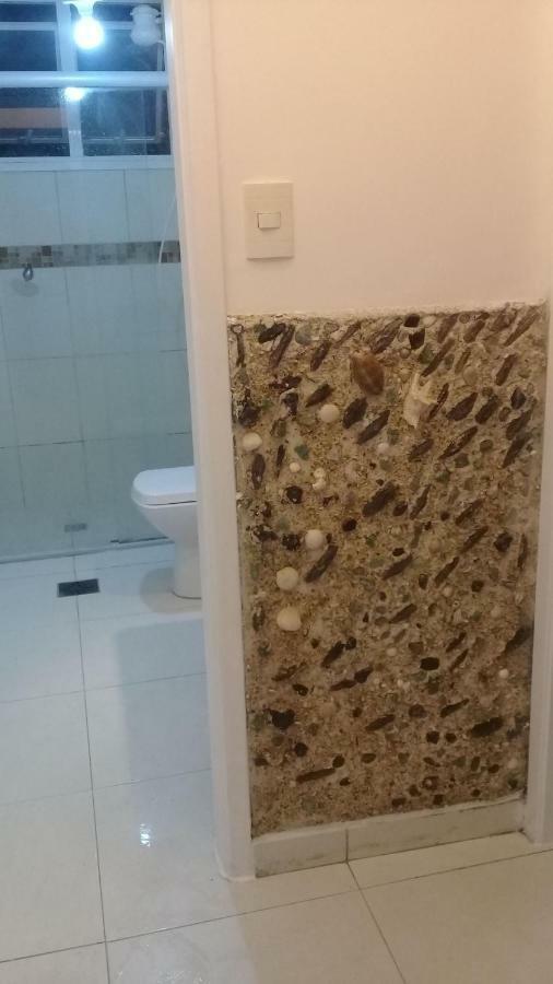 Apartamento Vento E Mar - 2 Quartos Com Sacada Na Quadra Da Praia Do Gonzaga サントス エクステリア 写真